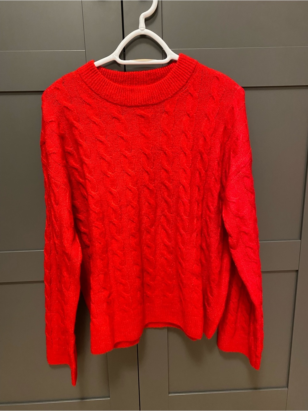 H&M Classic Red Cable-Knit Women's Sweater
